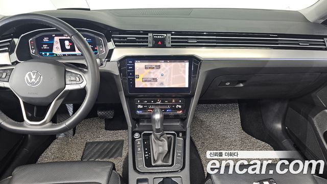 Volkswagen Passat 2021 — photo 14