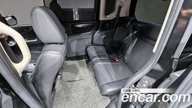 Honda N-BOX 2015 — photo 12