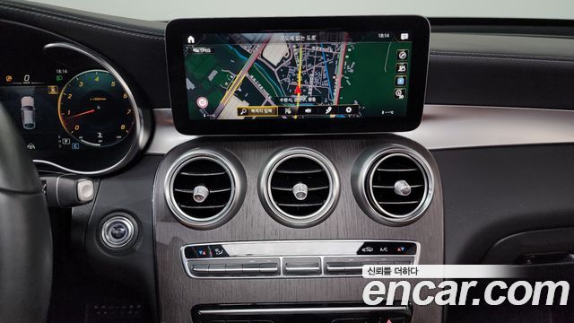 Mercedes-Benz GLC-Class 2022 — photo 14