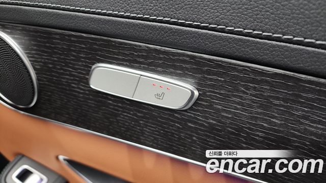 Mercedes-Benz GLC-Class 2022 — photo 19