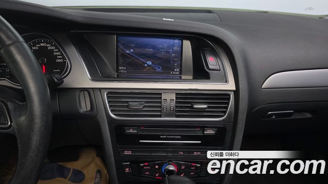 Audi A4 2015 — photo 14