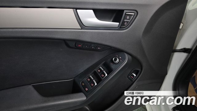 Audi A4 2015 — photo 17