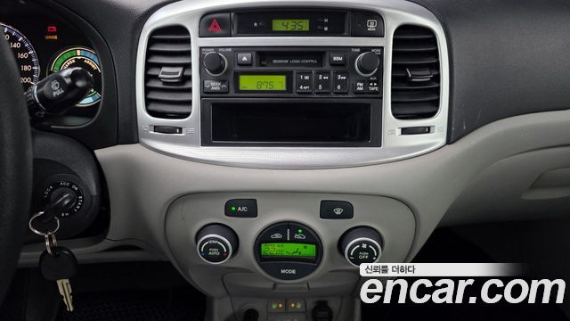 Hyundai Verna 2007 — photo 17