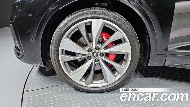 Audi SQ5 2022 — photo 5