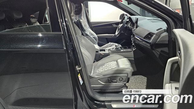 Audi SQ5 2022 — photo 10