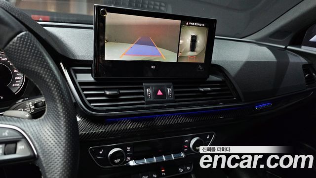 Audi SQ5 2022 — photo 16
