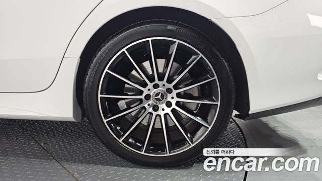 Mercedes-Benz CLS-Class 2021 — photo 5