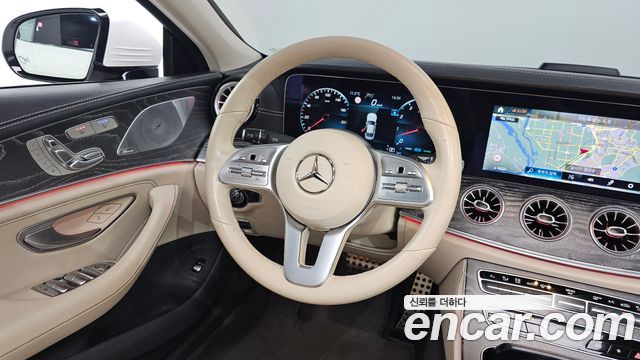 Mercedes-Benz CLS-Class 2021 — photo 13