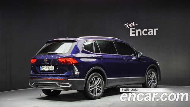 Volkswagen Tiguan 2023 — photo 2