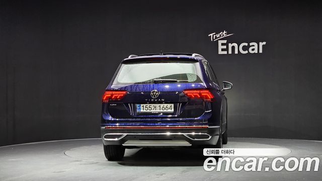 Volkswagen Tiguan 2023 — photo 4