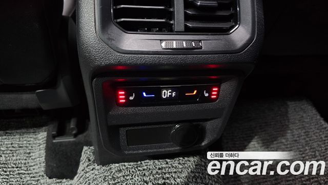 Volkswagen Tiguan 2023 — photo 18