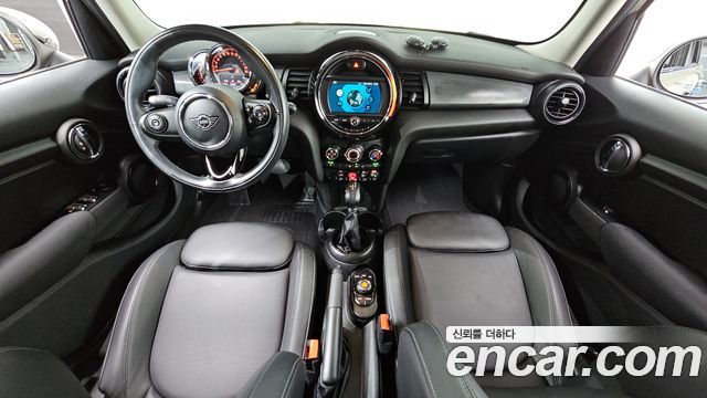 Mini Cooper 2019 — photo 7