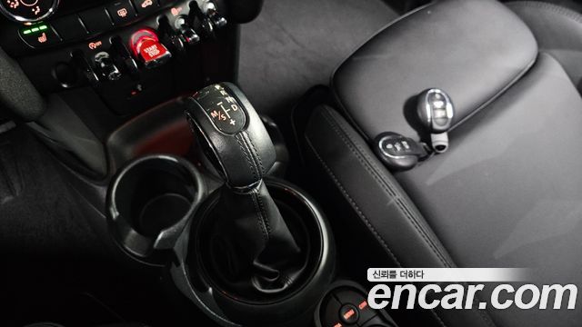 Mini Cooper 2019 — photo 9