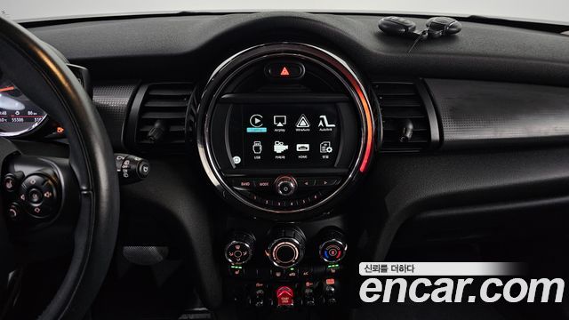 Mini Cooper 2019 — photo 20