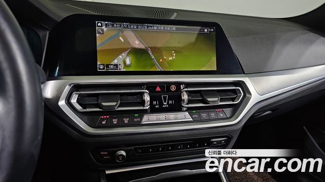 BMW 3-Series 2022 — photo 16