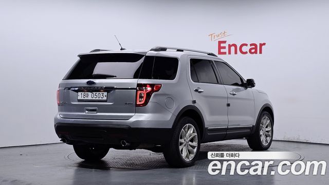 Ford Explorer 2015 — photo 2