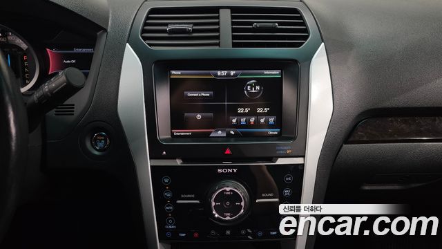 Ford Explorer 2015 — photo 14