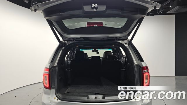 Ford Explorer 2015 — photo 20