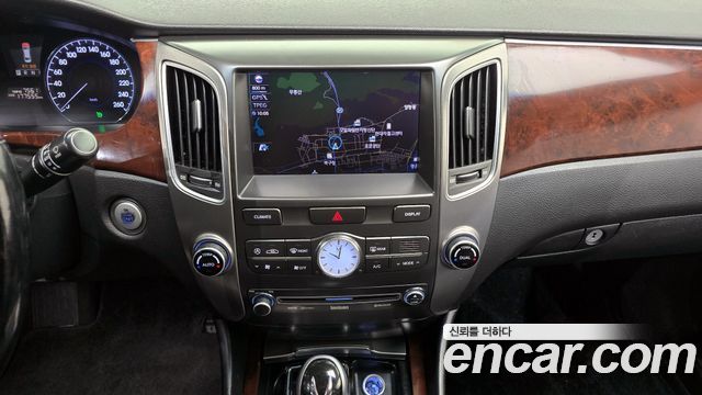 Hyundai Equus 2012 — photo 15