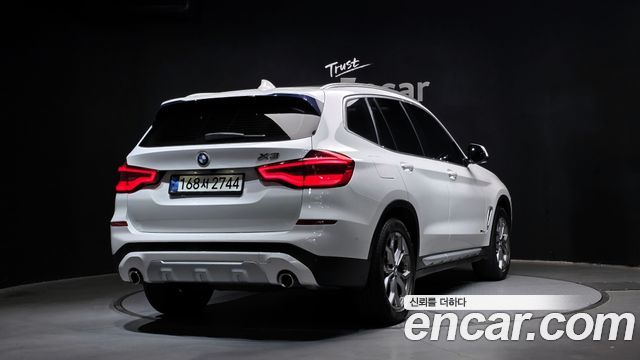 BMW X3 2018 — photo 2