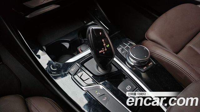 BMW X3 2018 — photo 9