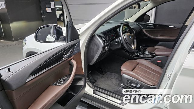BMW X3 2018 — photo 11
