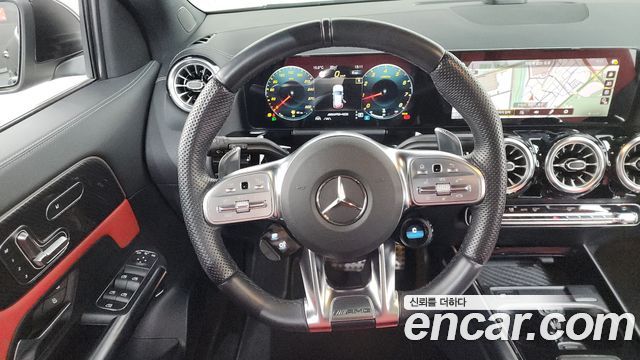 Mercedes-Benz GLA-Class 2023 — photo 13