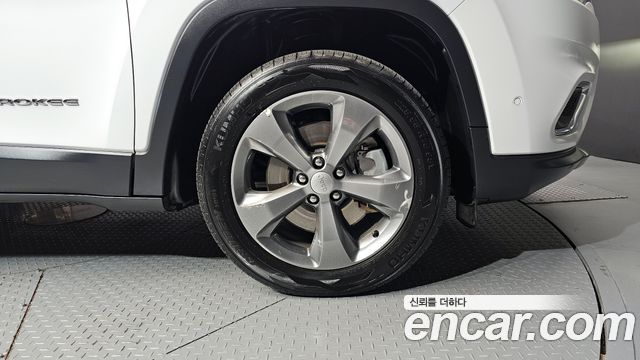 Jeep Cherokee 2021 — photo 5
