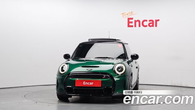 Mini Cooper 2023 — photo 3