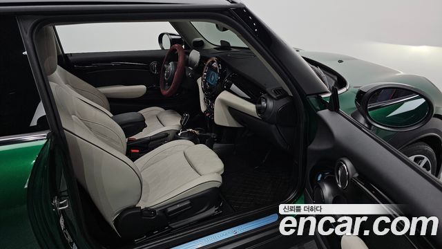Mini Cooper 2023 — photo 10