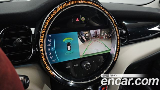 Mini Cooper 2023 — photo 15