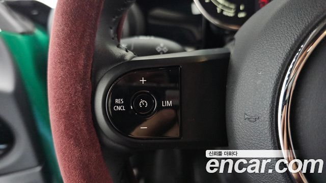 Mini Cooper 2023 — photo 18