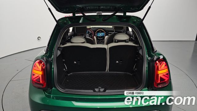 Mini Cooper 2023 — photo 20