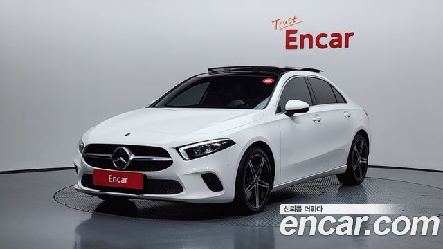 Mercedes-Benz A-Class 2020 — photo 1