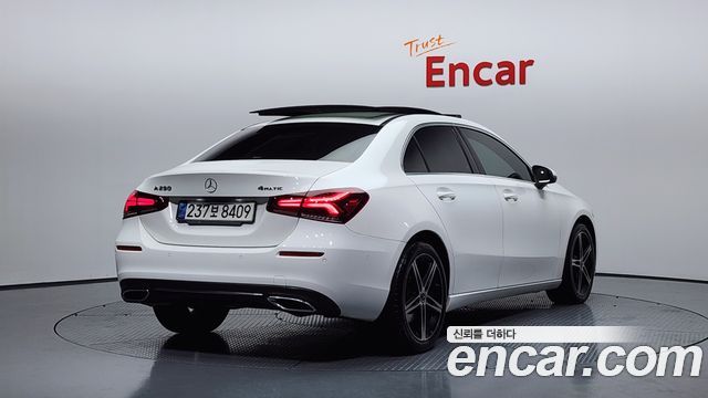 Mercedes-Benz A-Class 2020 — photo 2