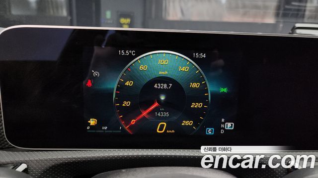 Mercedes-Benz A-Class 2020 — photo 8