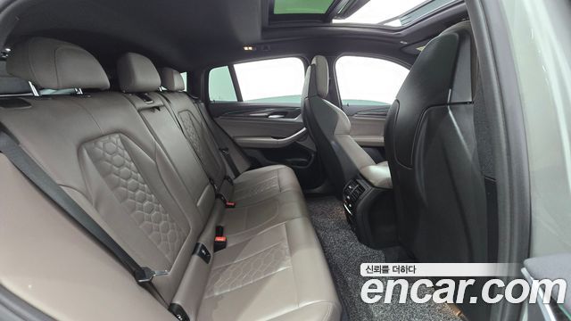 BMW X4M 2020 — photo 12