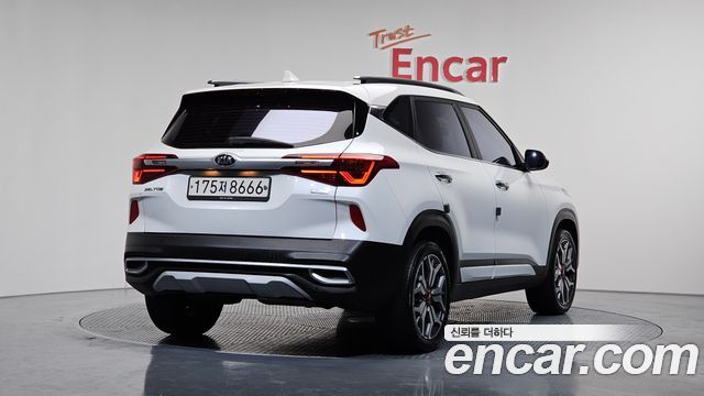 Kia Seltos 2020 — photo 2