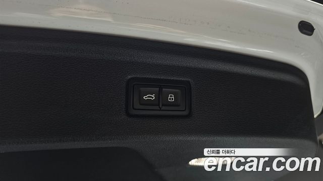 Audi A5 2019 — photo 20