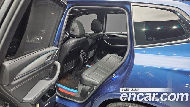 BMW X3 2021 — photo 12