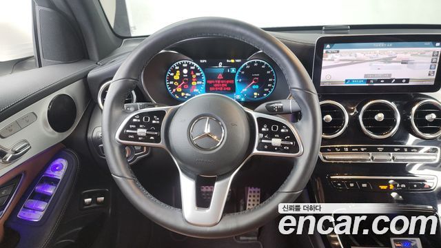 Mercedes-Benz GLC-Class 2022 — photo 13