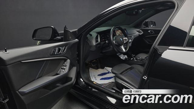 BMW 2-Series 2023 — photo 10