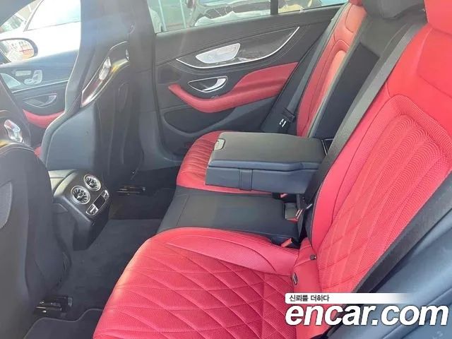 Mercedes-Benz AMG GT 2023 — photo 11