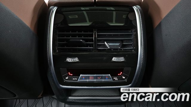 BMW X5 2022 — photo 18