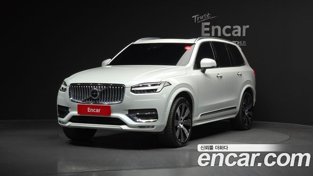Volvo XC90 2023 — photo 1