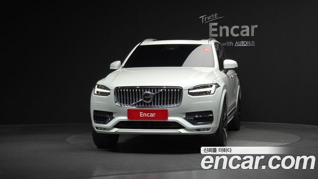 Volvo XC90 2023 — photo 3
