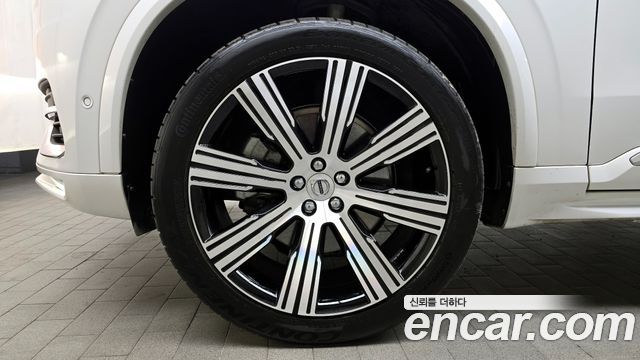 Volvo XC90 2023 — photo 5
