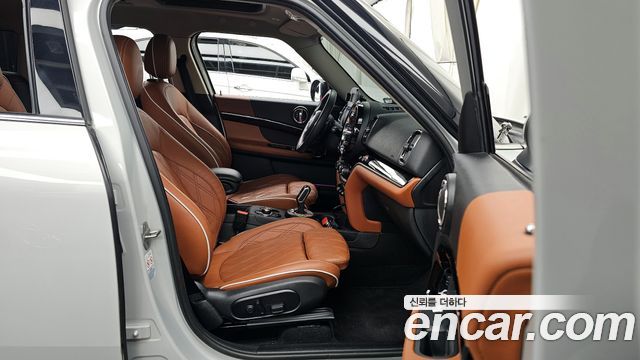 Mini Countryman 2021 — photo 11