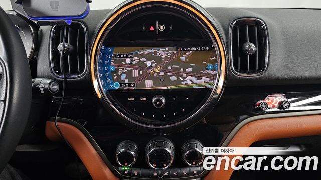 Mini Countryman 2021 — photo 14
