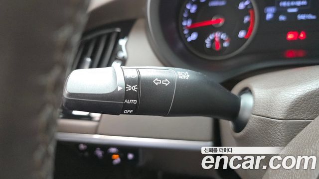 Kia Stinger 2018 — photo 17